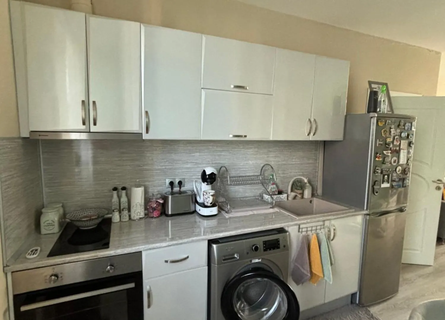 Modern, Cute And Comfy Apartment - Free Private Parking София