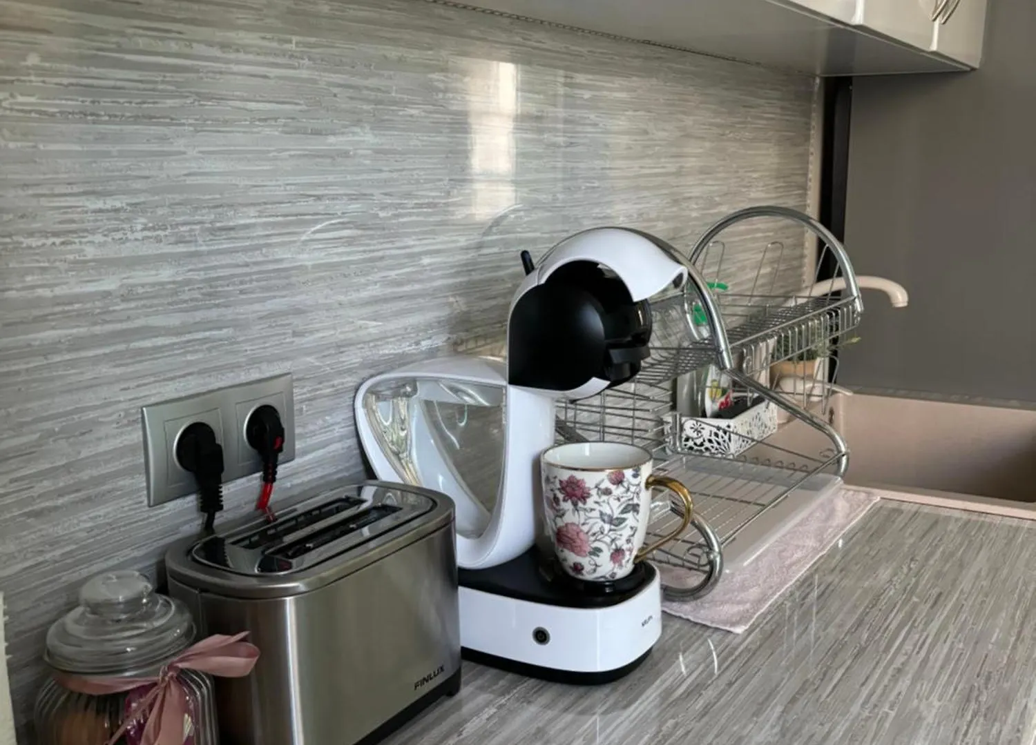 Modern, Cute And Comfy Apartment - Free Private Parking Sofia Bulgaria